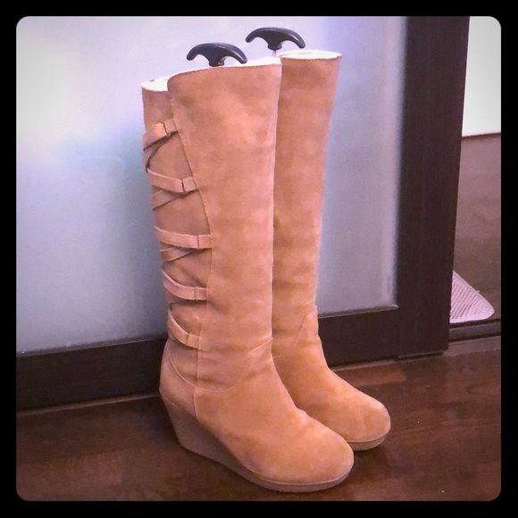 bearpaw women's britney wedge boot